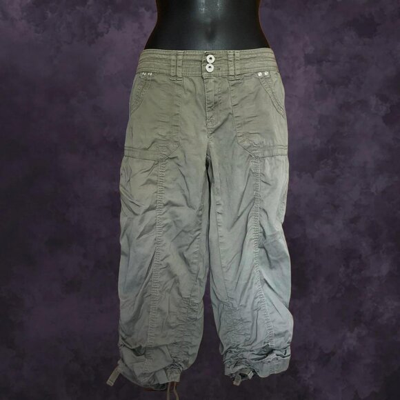 00s Ricki's Capri's - Picture 1 of 4